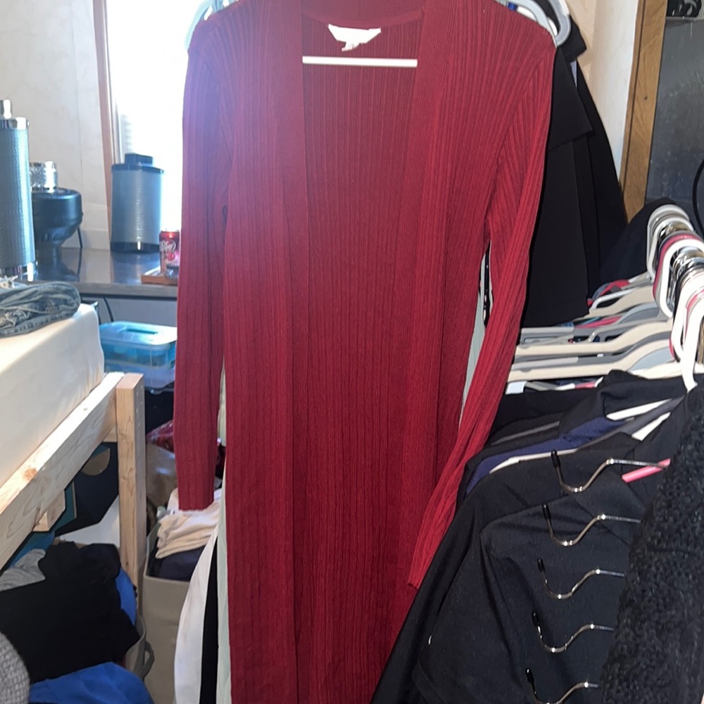 Long cardigan x small worn a half a day because it was to small